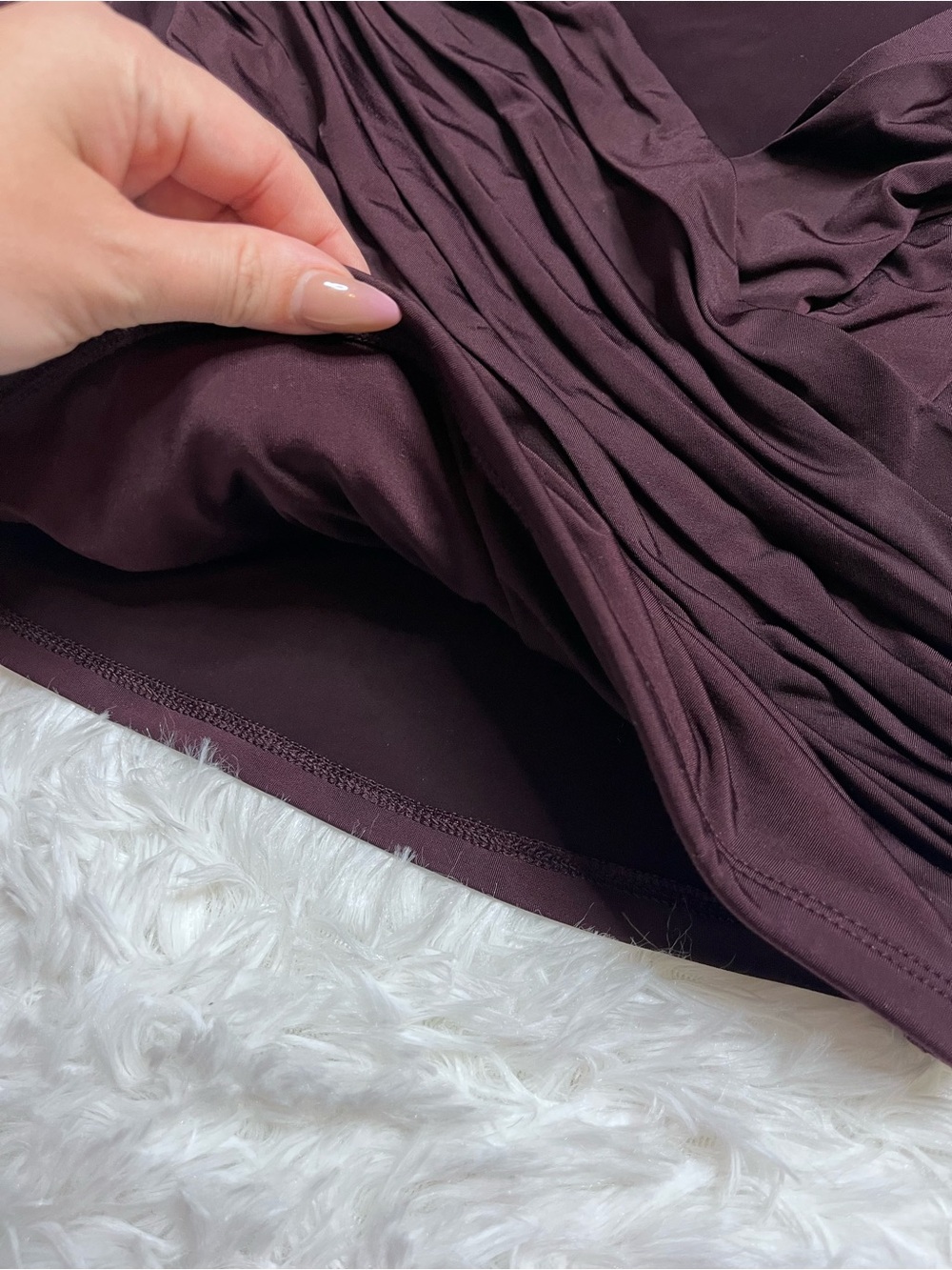 Express Off-Shoulder Ruched Long Sleeve Top - Picture 6 of 7